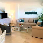 Apartment Beachfront Penthouse - El Mirador De Bermuda