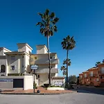 Beachfront Penthouse - El Mirador De Bermuda Apartment *