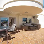 Beachfront Penthouse - El Mirador De Bermuda Apartment