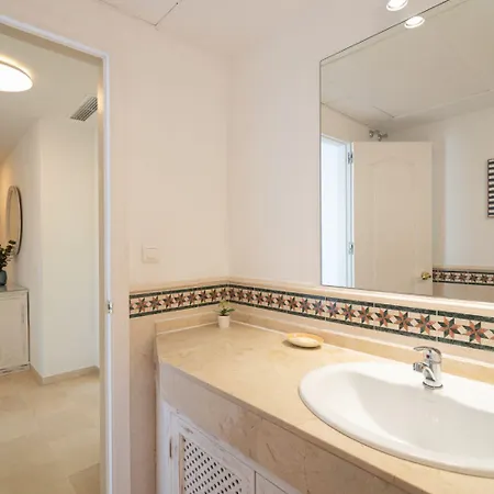 דירה Beachfront Penthouse - El Mirador De Bermuda אסטפונה