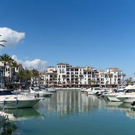 Beachfront Penthouse - El Mirador De Bermuda Apartment *