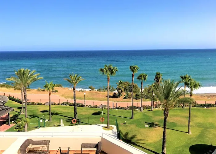 Beachfront Penthouse - El Mirador De Bermuda Beach