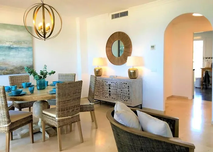 Beachfront Penthouse - El Mirador De Bermuda Beach