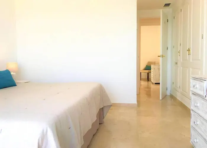 Beachfront Penthouse - El Mirador De Bermuda Beach