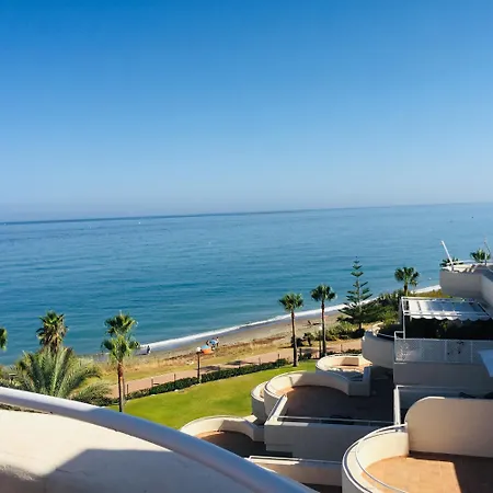 Beachfront Penthouse - El Mirador De Bermuda 公寓