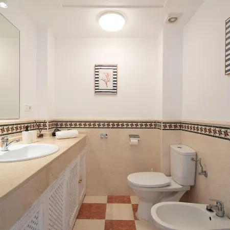 Beachfront Penthouse - El Mirador De Bermuda * 埃斯特波纳